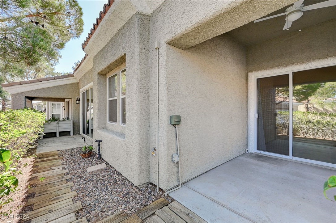 2024 Summer Cove Court 101