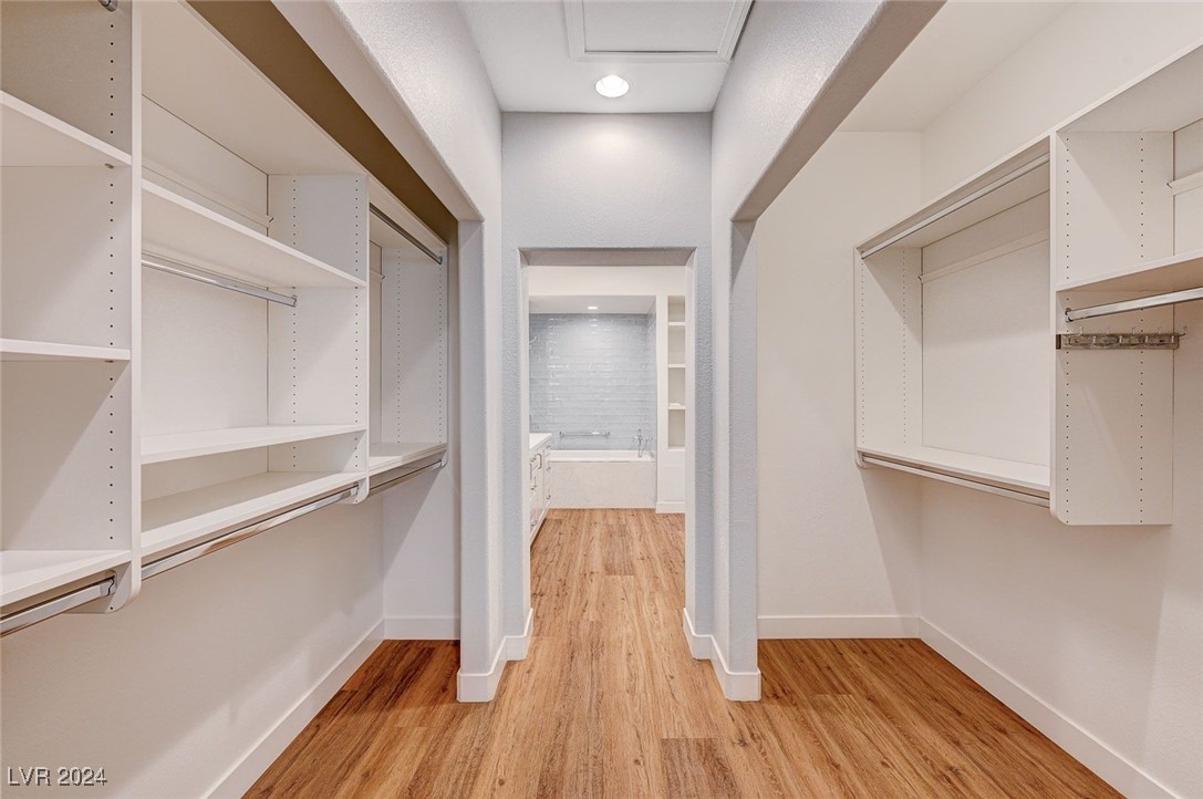 2024 Summer Cove Court 101