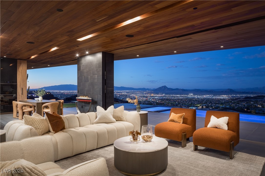 641 Dragon Peak Drive