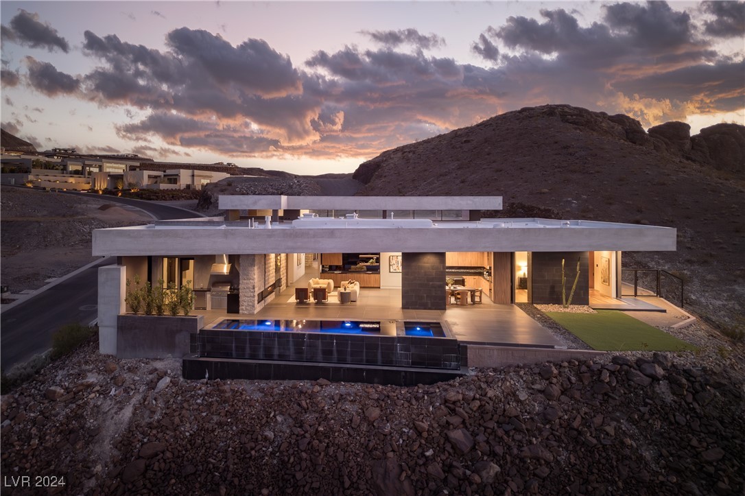 641 Dragon Peak Drive