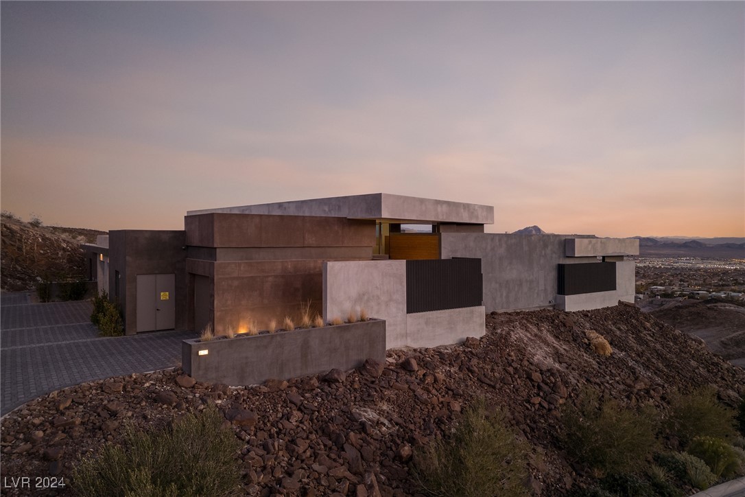 641 Dragon Peak Drive