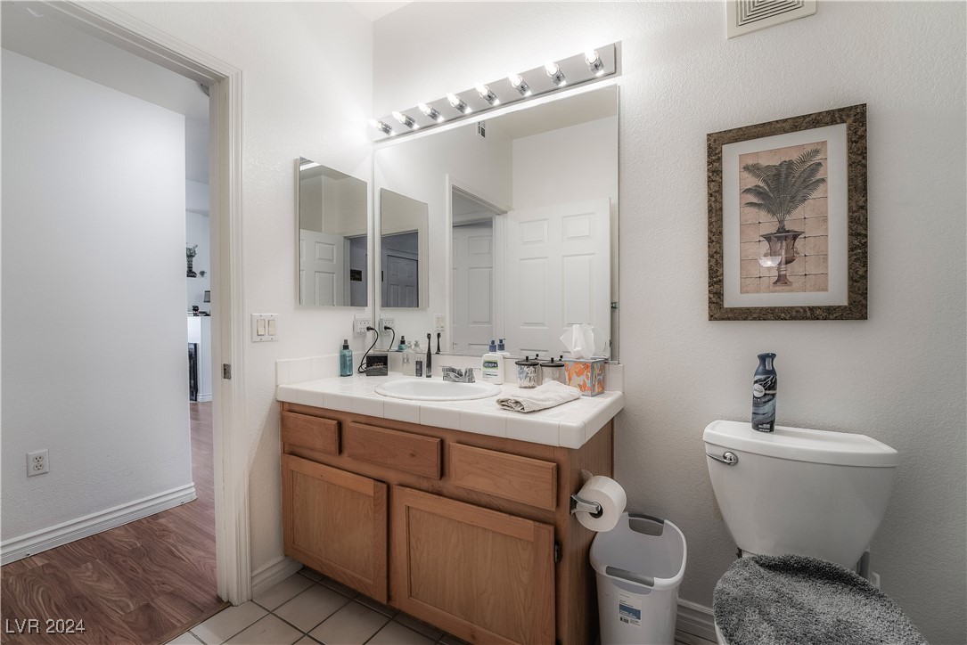 8501 West University Avenue 1108