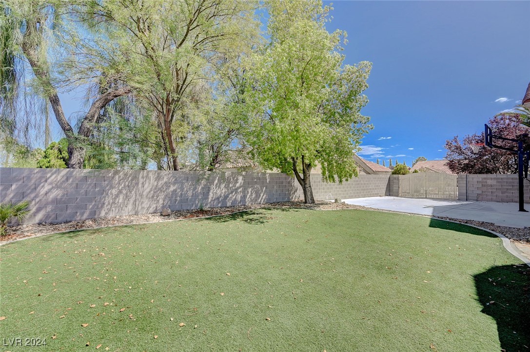 8216 Cedar Mesa Avenue