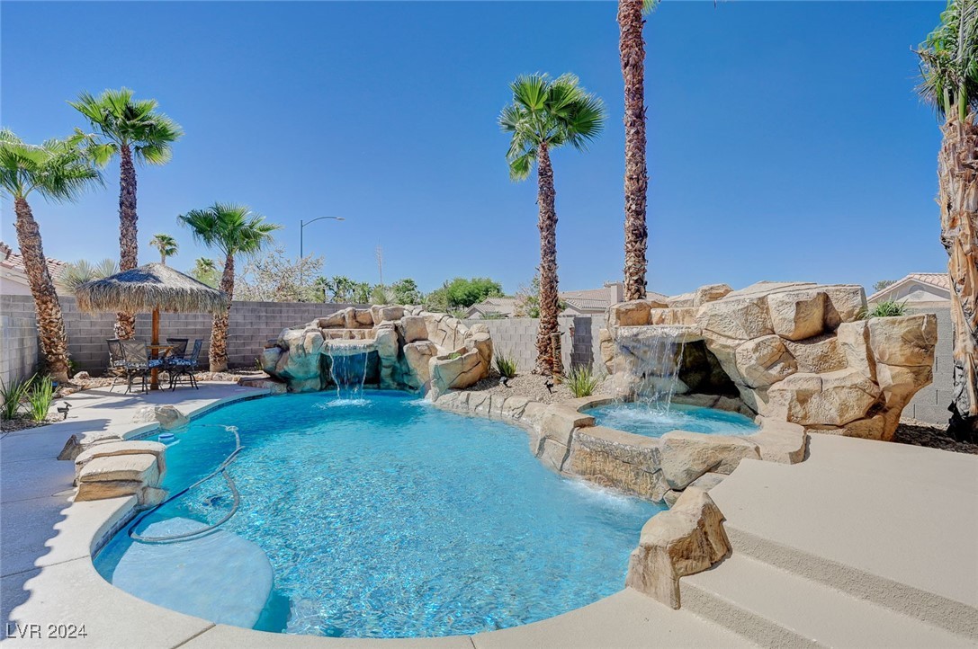 8216 Cedar Mesa Avenue