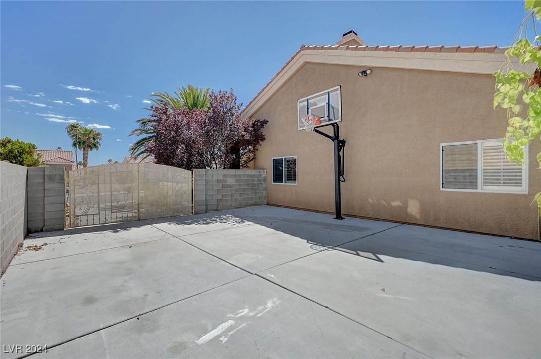 8216 Cedar Mesa Avenue