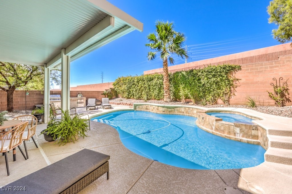 3137 Lenoir Street