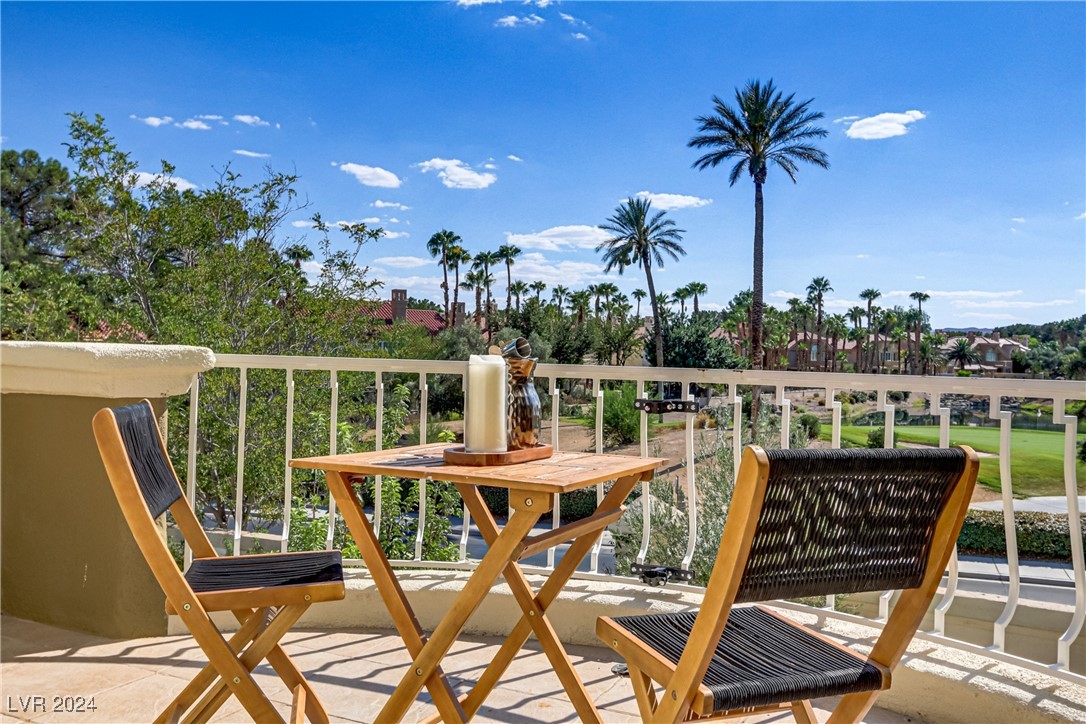 8225 Crow Valley Lane