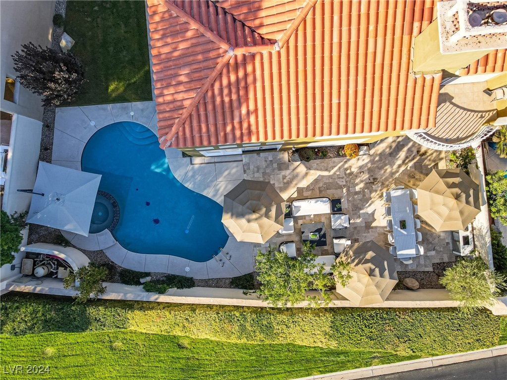 8225 Crow Valley Lane