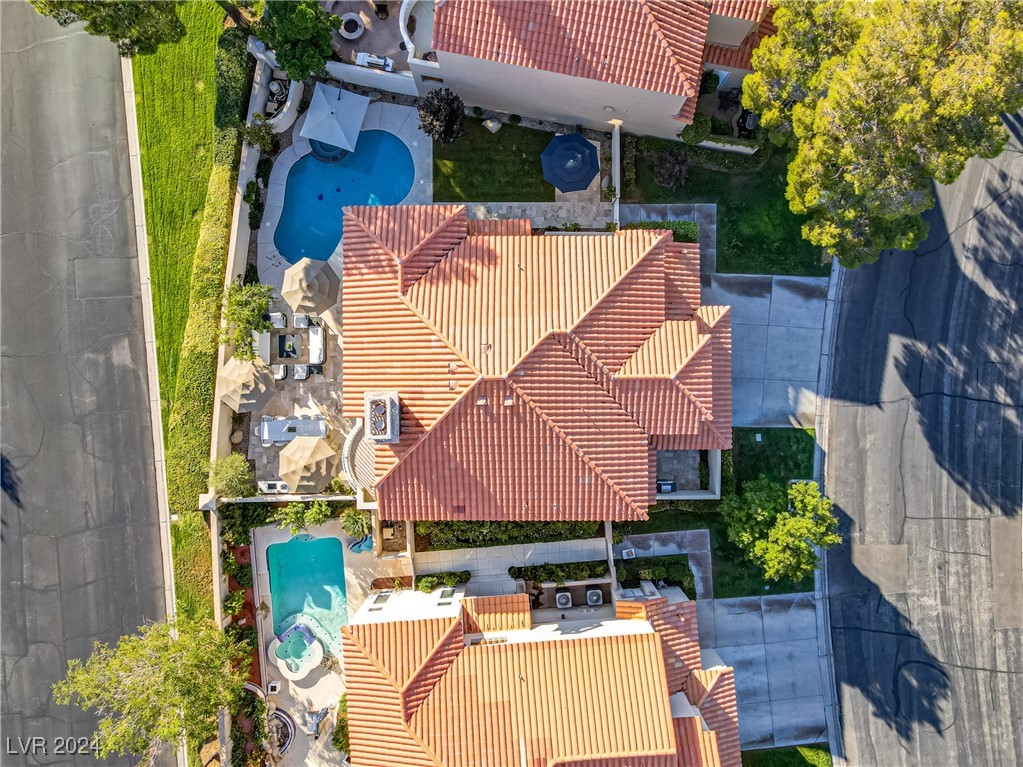 8225 Crow Valley Lane