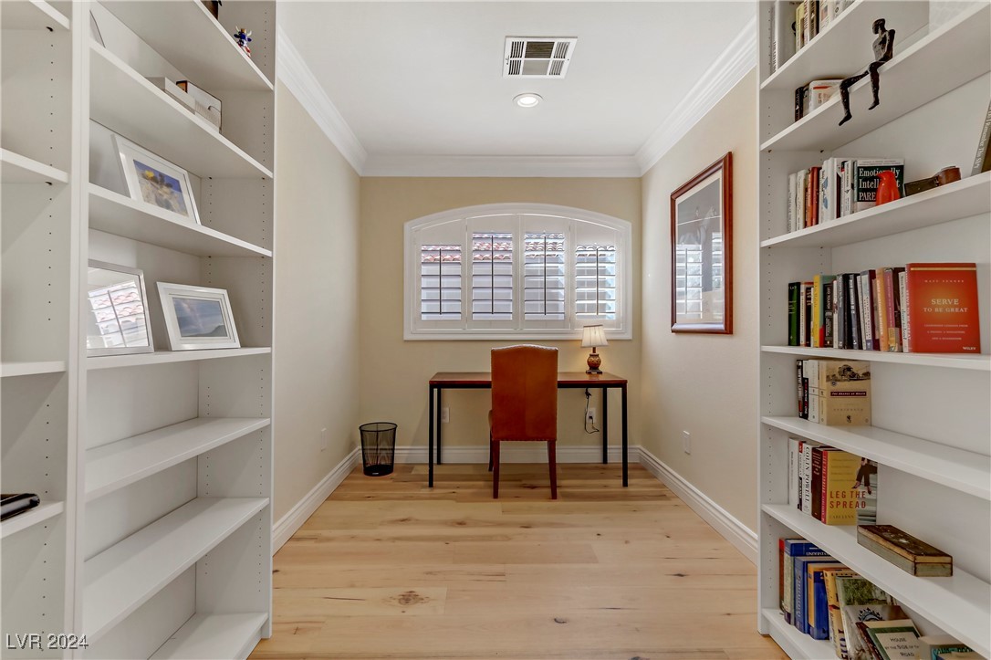 8225 Crow Valley Lane