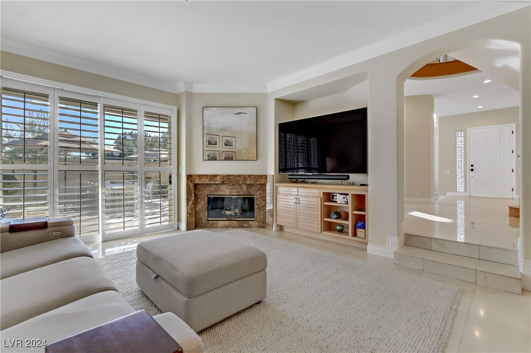 8225 Crow Valley Lane