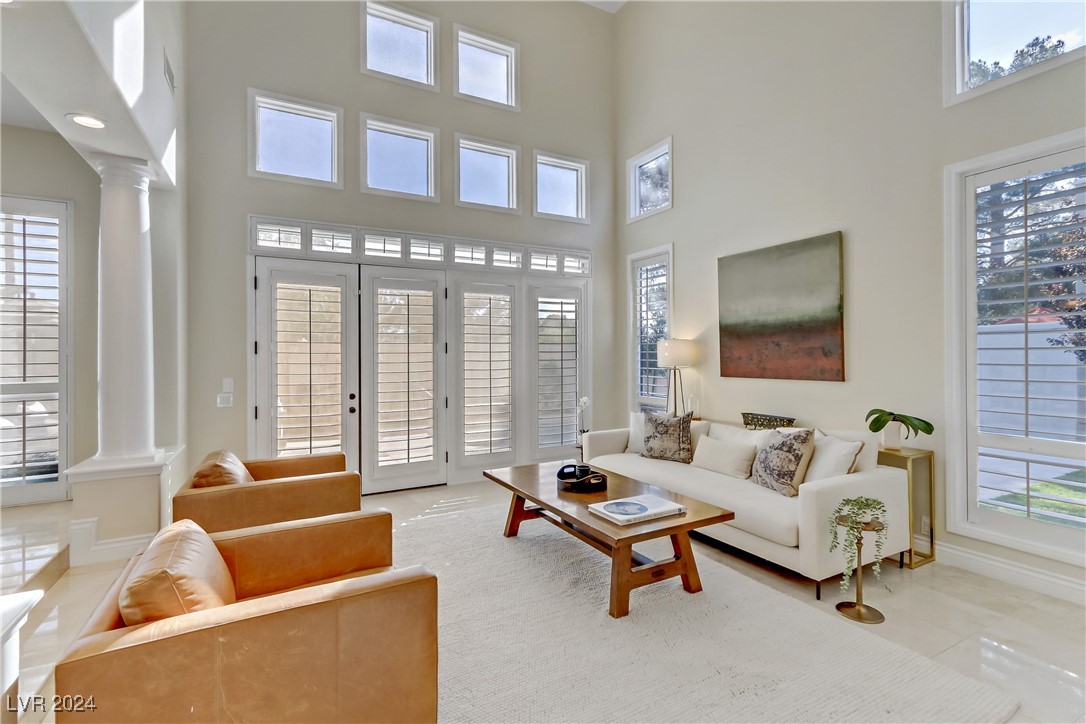 8225 Crow Valley Lane