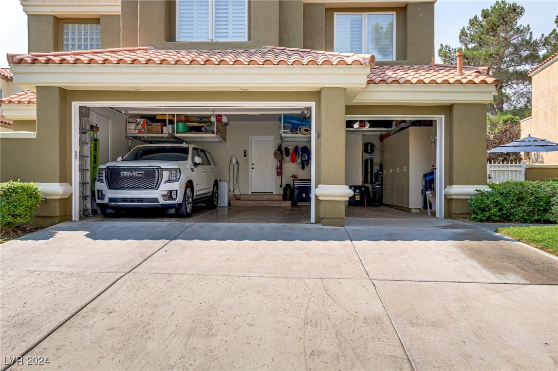 8225 Crow Valley Lane