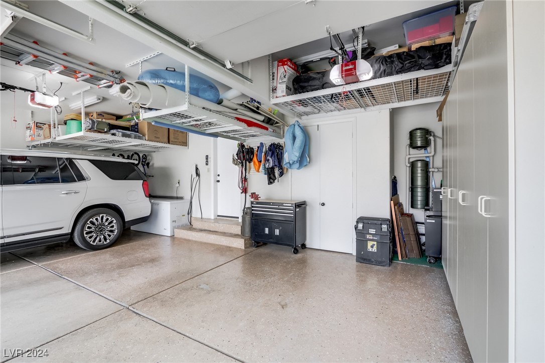 8225 Crow Valley Lane