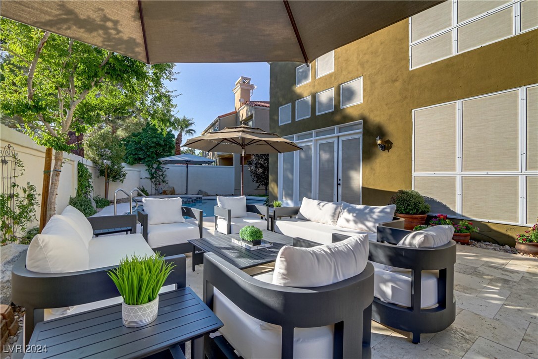 8225 Crow Valley Lane