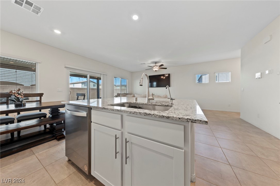 1841 Jennifer Brook Place