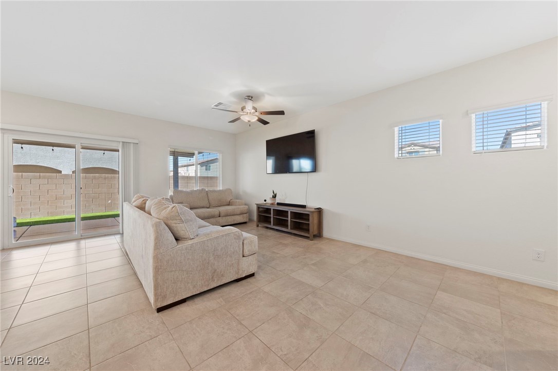 1841 Jennifer Brook Place