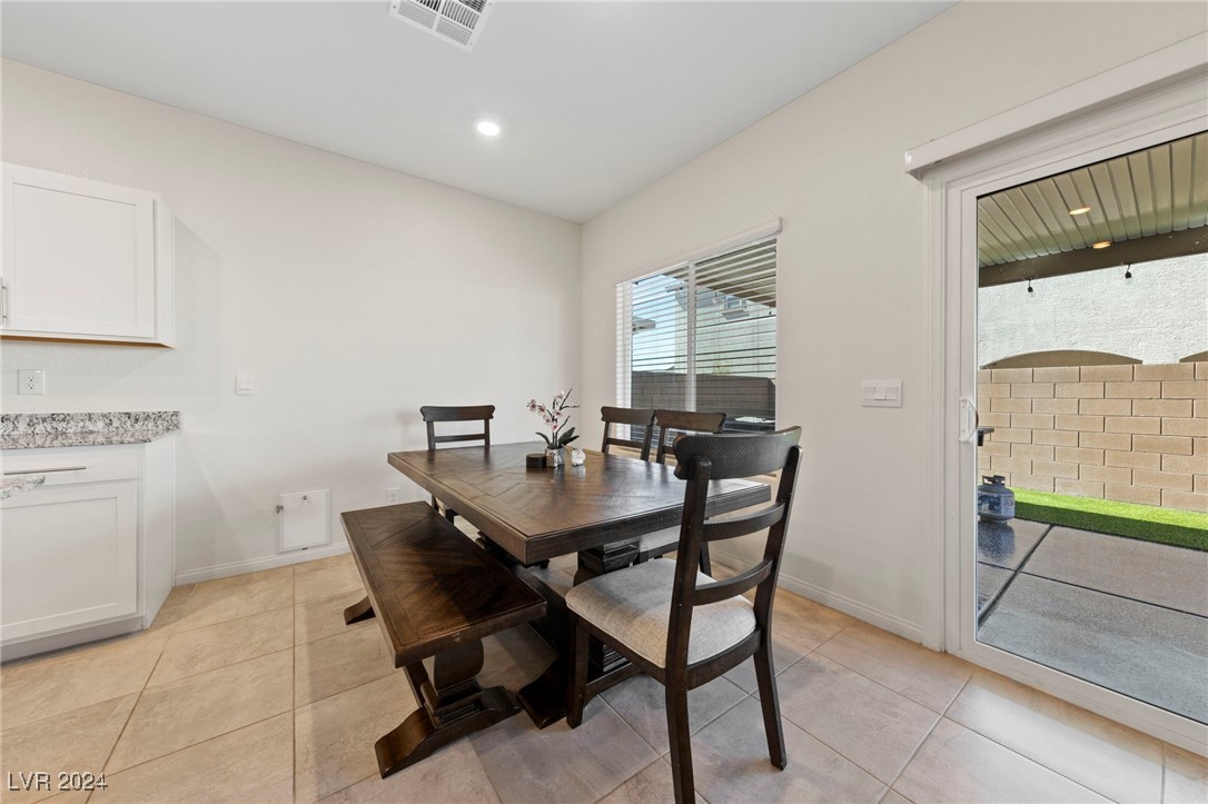 1841 Jennifer Brook Place