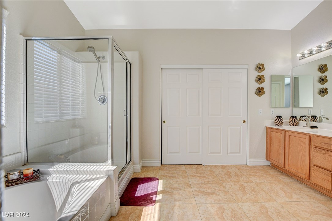 5905 Running Horse Drive