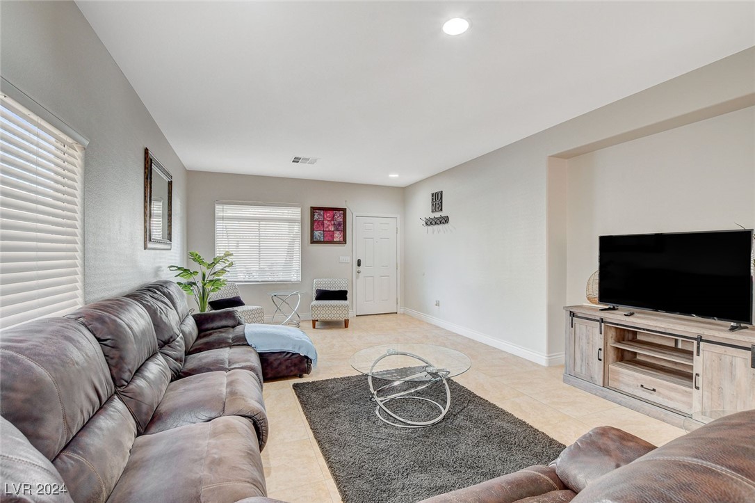 5905 Running Horse Drive