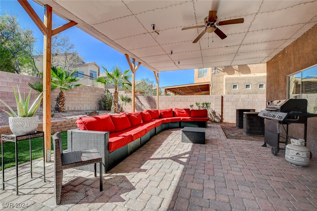 5905 Running Horse Drive