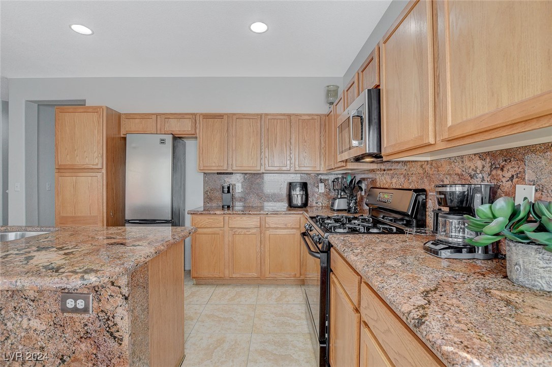 5905 Running Horse Drive