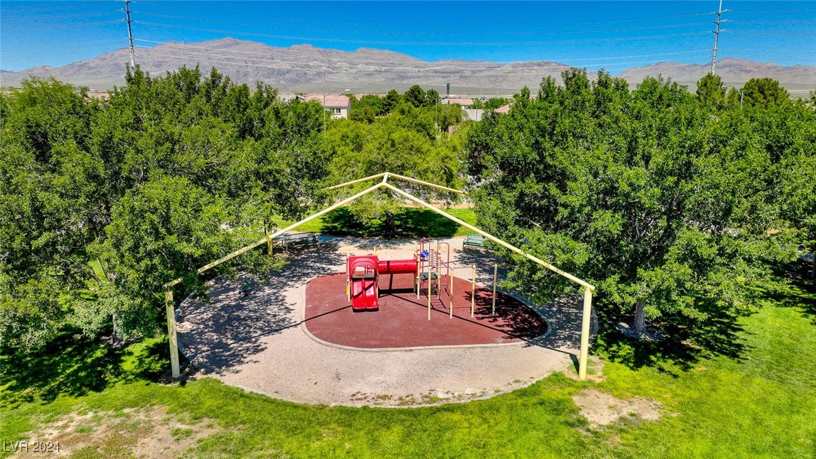 5905 Running Horse Drive