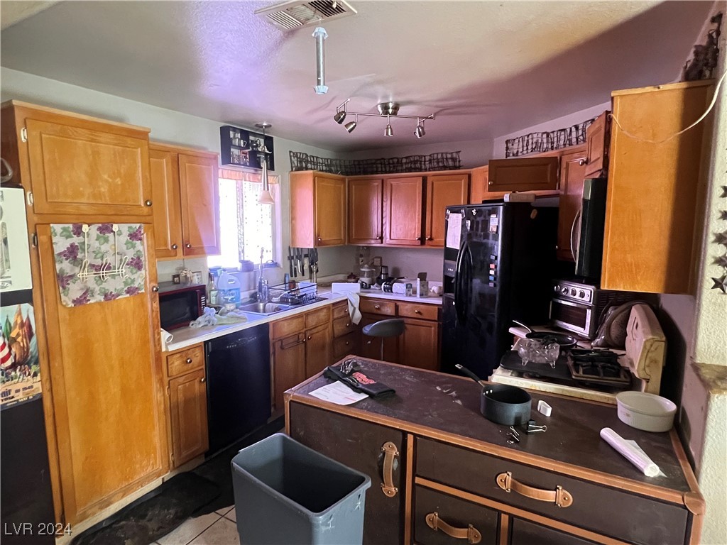 708 Sarajane Lane
