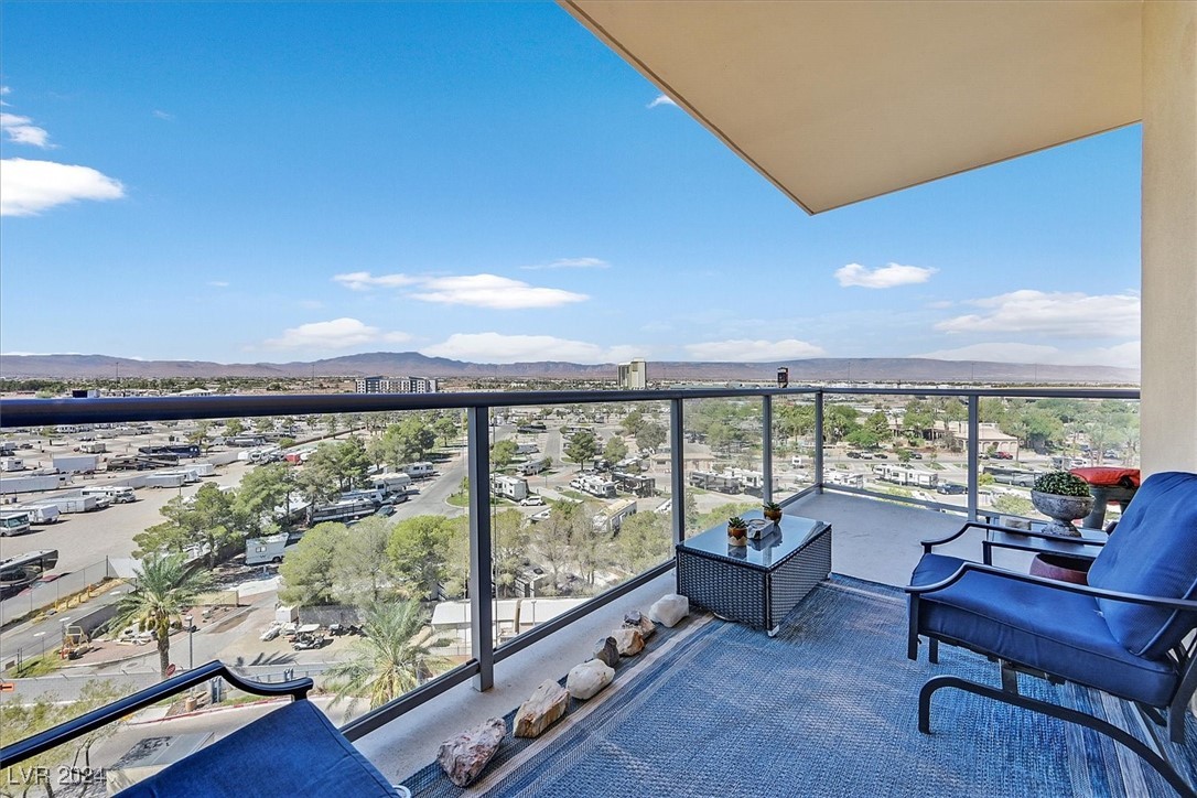 8255 Las Vegas Boulevard 822