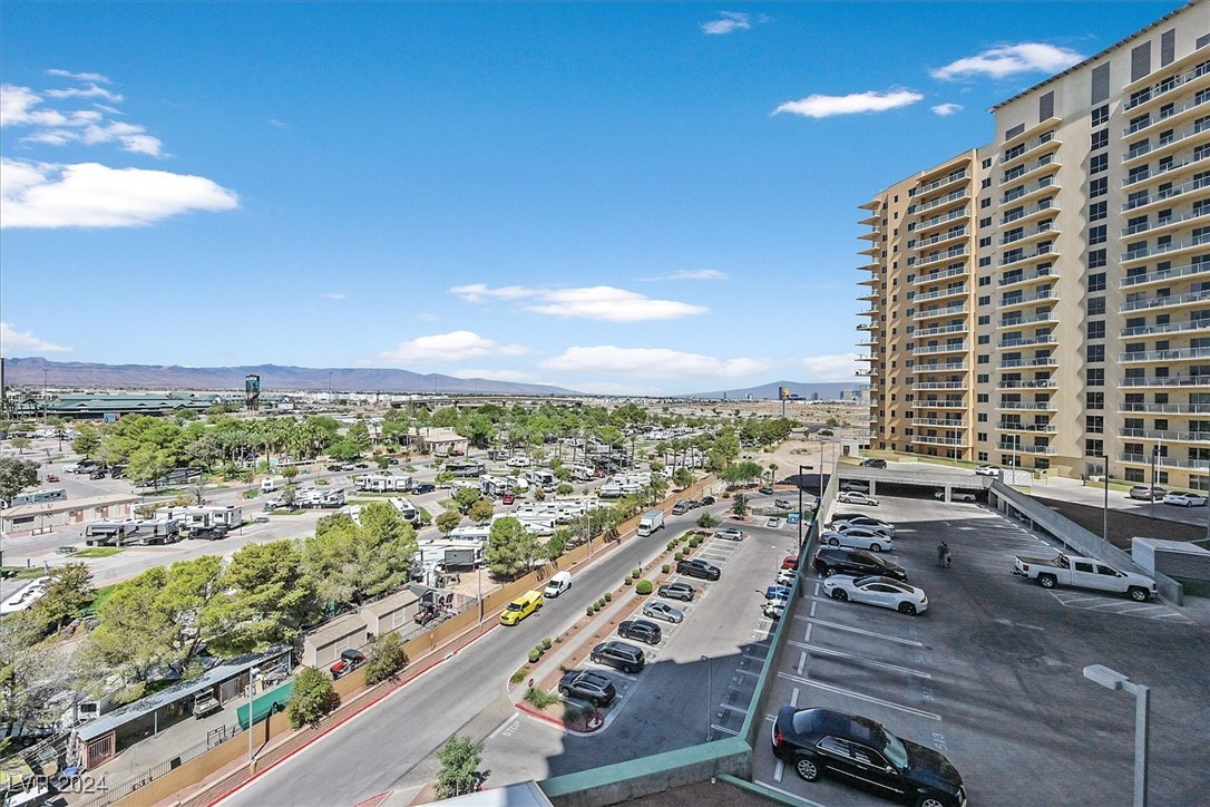 8255 Las Vegas Boulevard 822