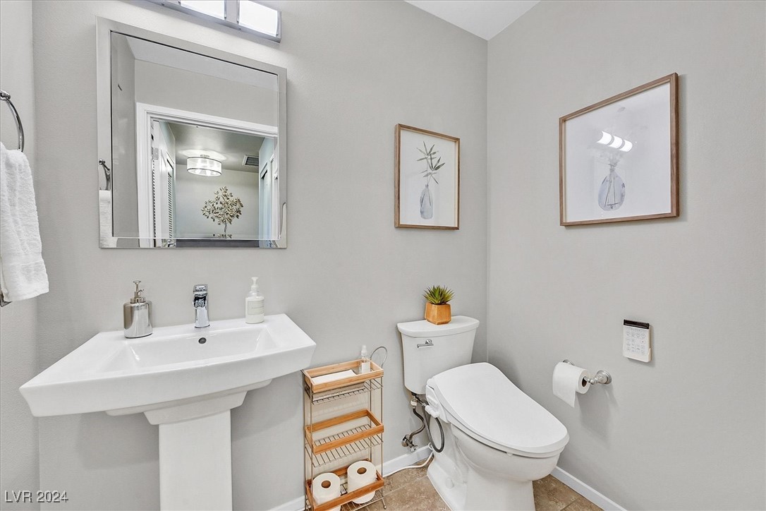 8255 Las Vegas Boulevard 822