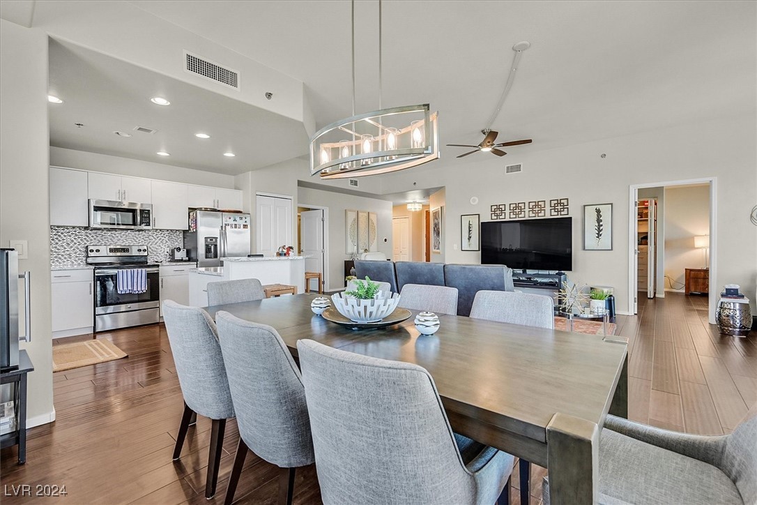 8255 Las Vegas Boulevard 822