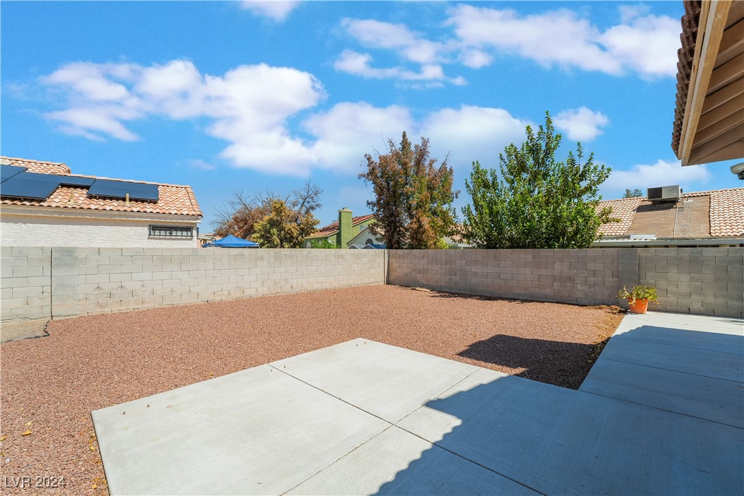 1932 Misty Glade Drive