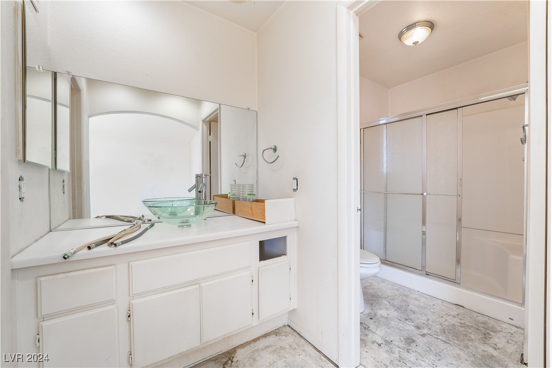 1932 Misty Glade Drive