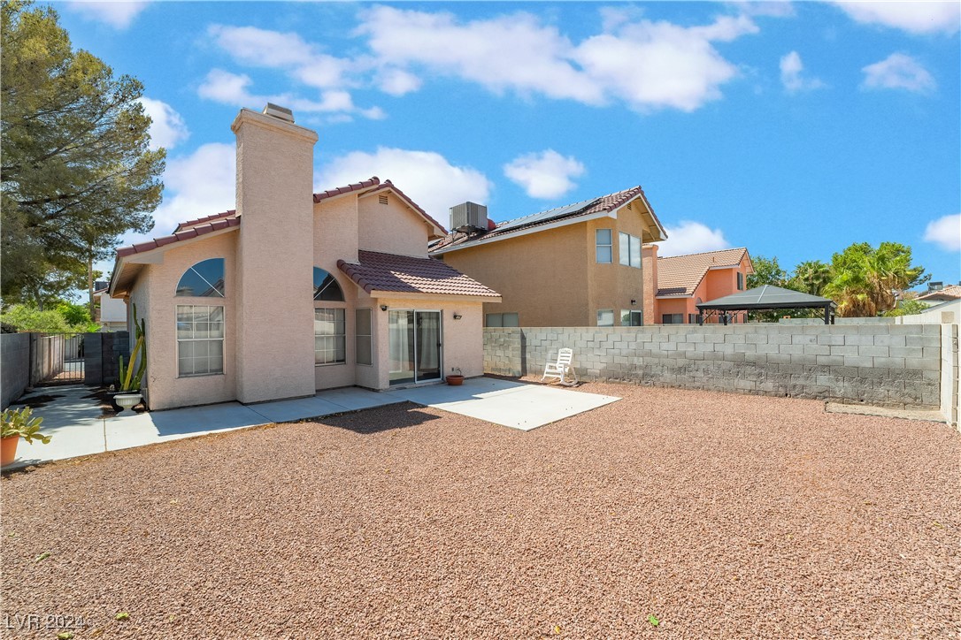 1932 Misty Glade Drive