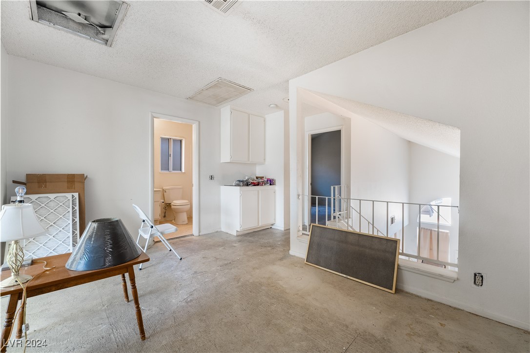 1932 Misty Glade Drive