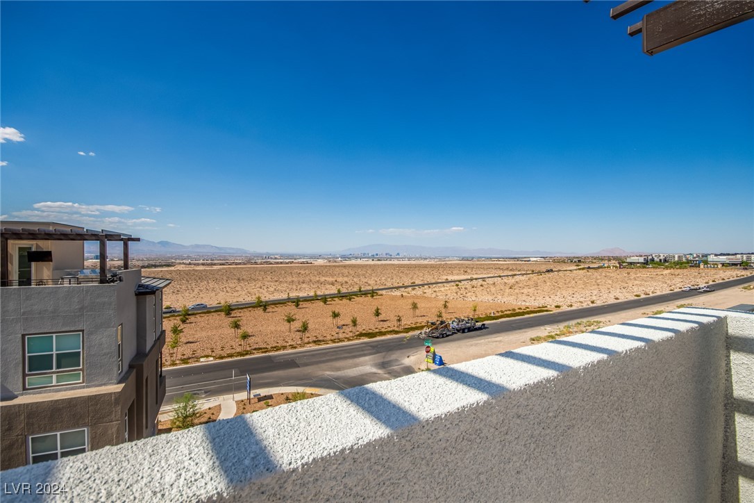 2484 Indigo Mountain Street