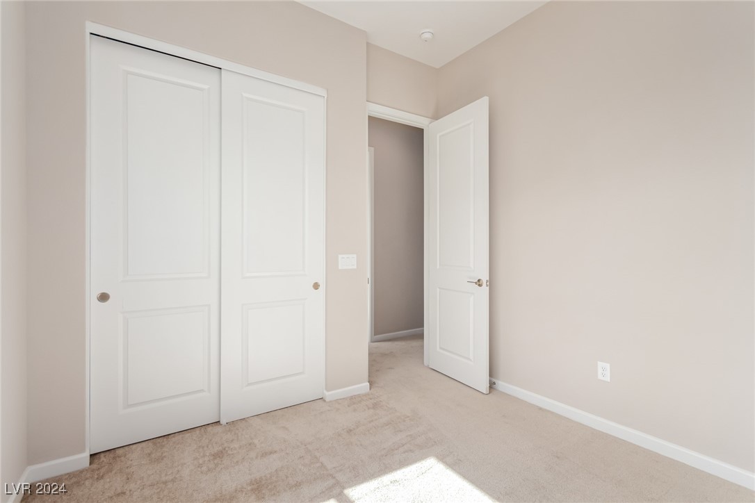 2484 Indigo Mountain Street