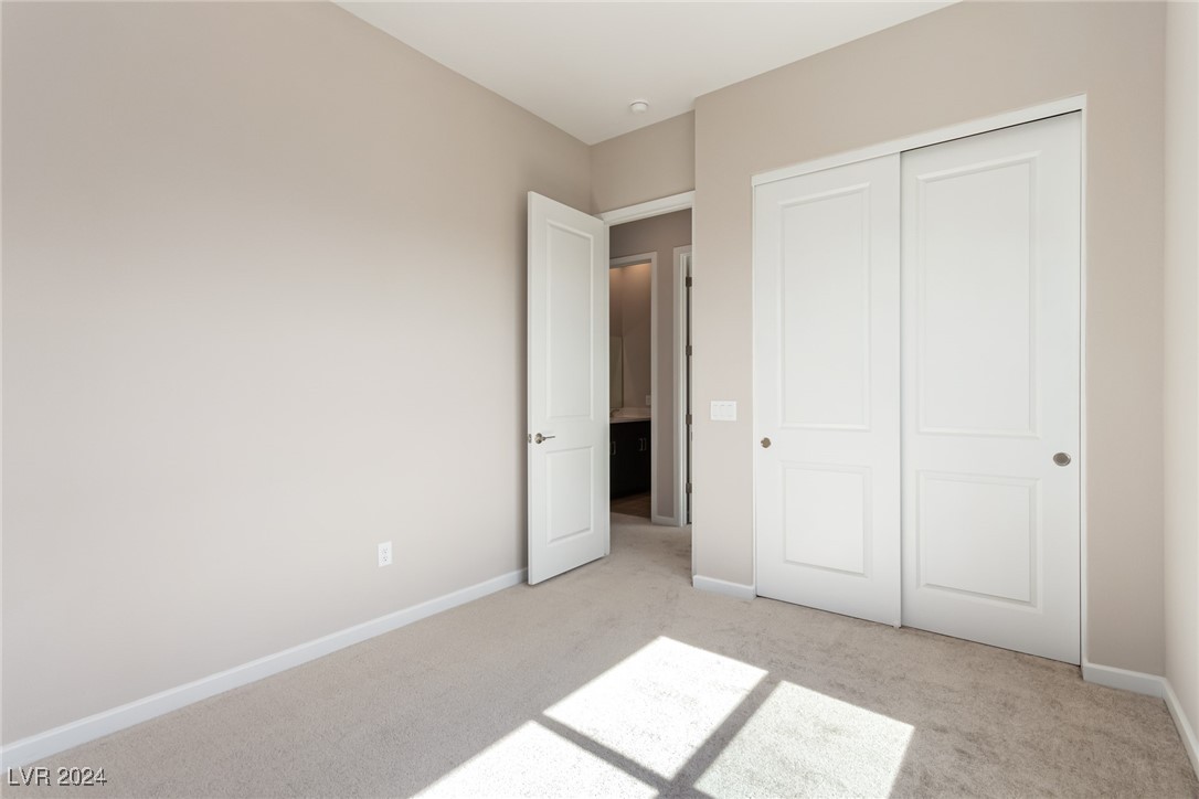 2484 Indigo Mountain Street