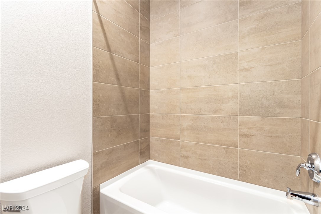 2484 Indigo Mountain Street