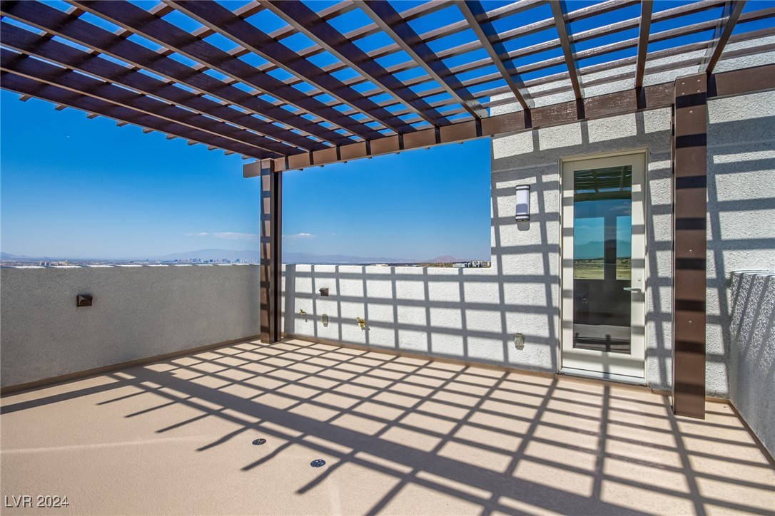 2484 Indigo Mountain Street