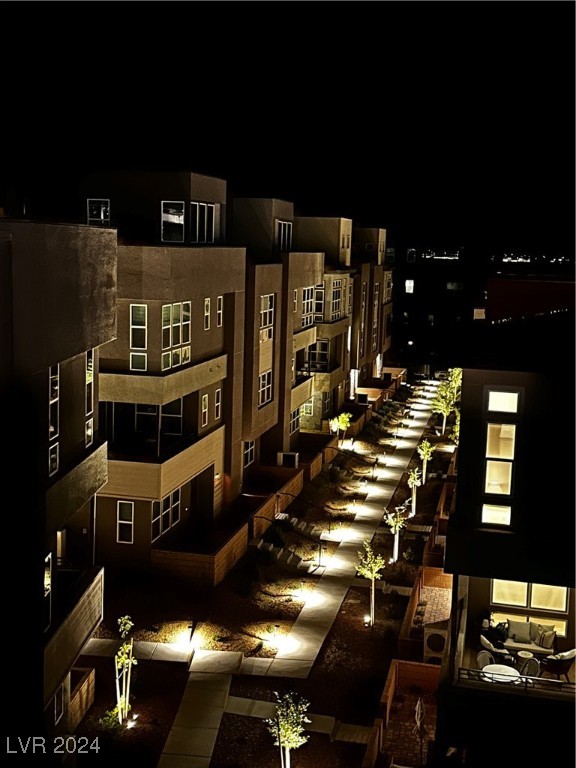 2484 Indigo Mountain Street