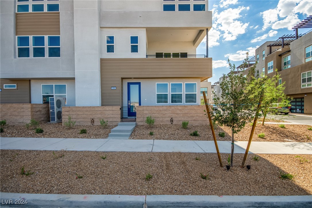 2484 Indigo Mountain Street