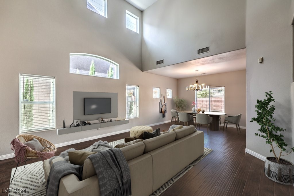 2008 Pink Lily Avenue