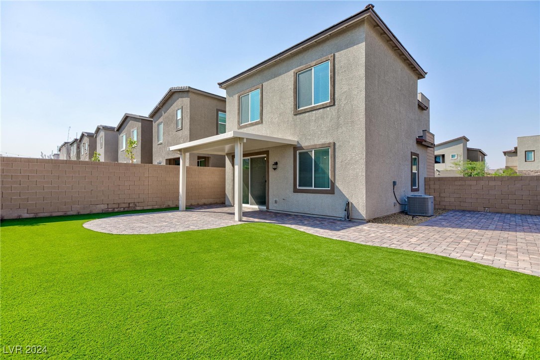 9933 Iron Creek Avenue