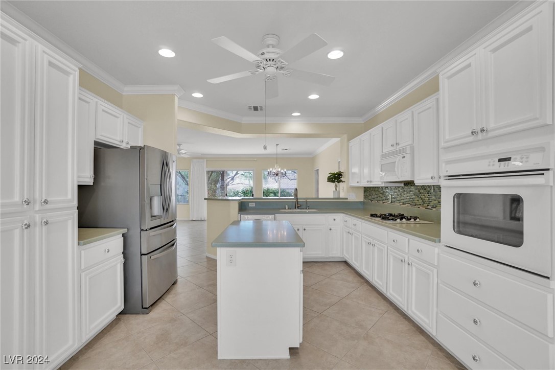 2859 Thunder Bay Avenue