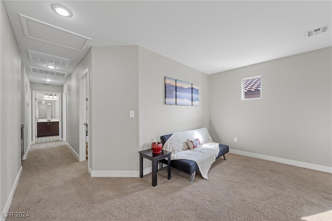 9389 Black Wolf Avenue