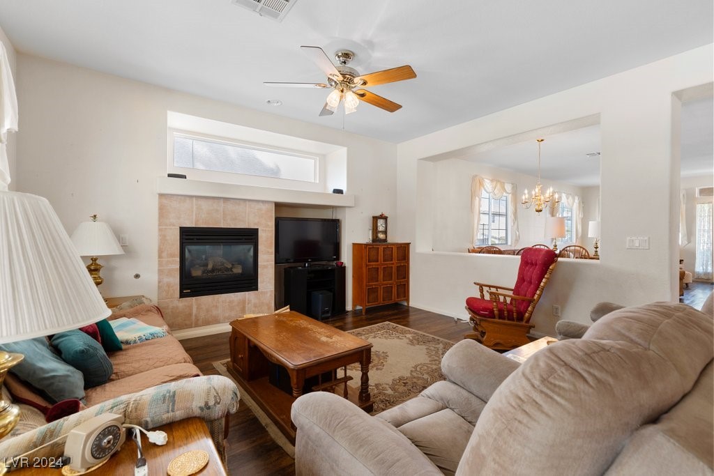 271 Single Petal Street