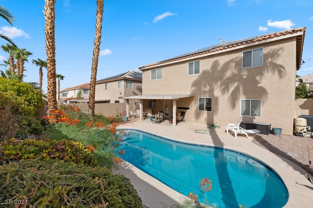 271 Single Petal Street