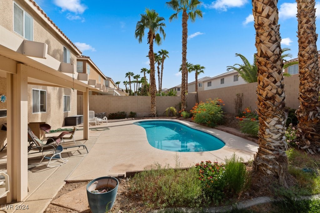 271 Single Petal Street